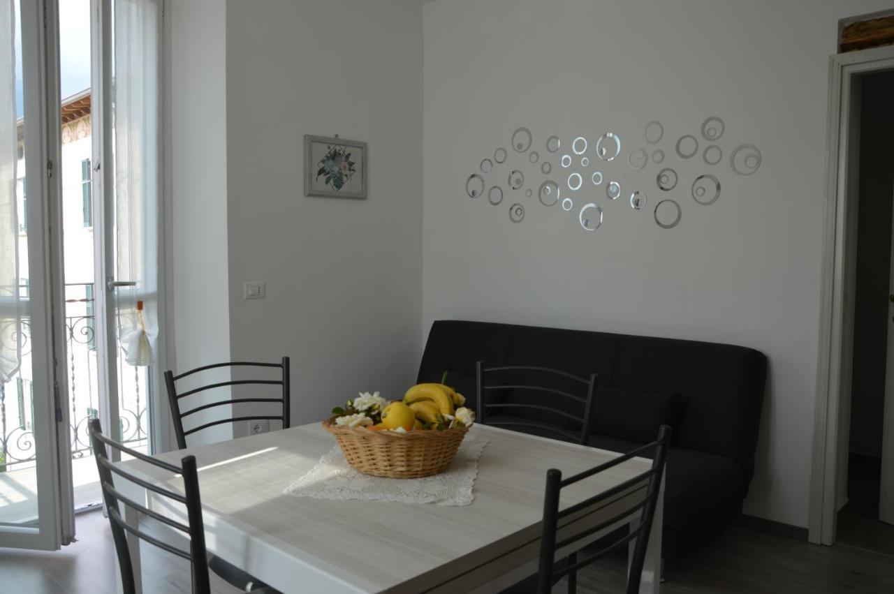 Lescen White Residence - Lake View 레체노 외부 사진