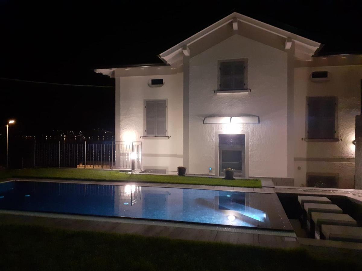 Lescen White Residence - Lake View 레체노 외부 사진